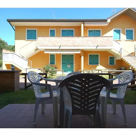 Two Bedroom Rosolina With Space Apartment
