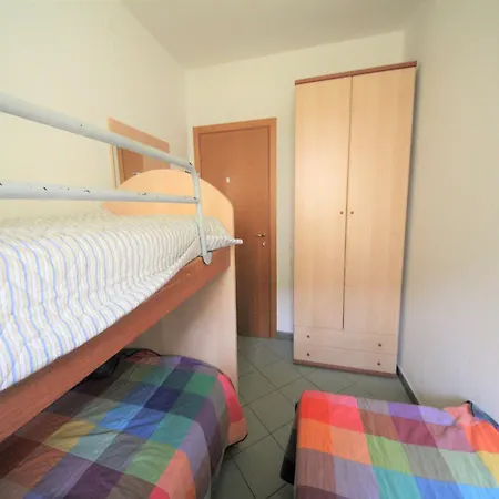 Two Bedroom Rosolina With Space Apartment Rosapineta